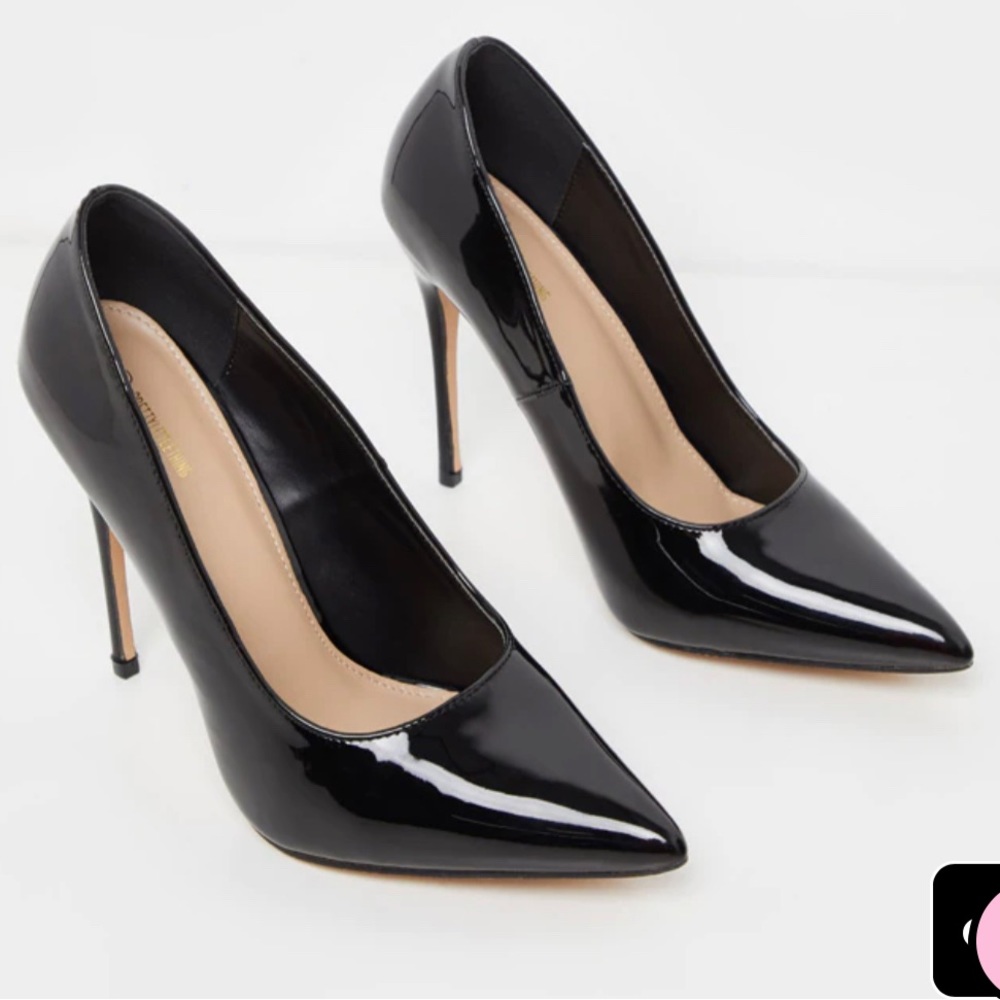 Prettylittlething Black Court Shoes size US 5